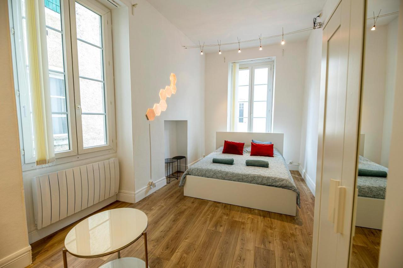 Coeur De Ville, Magnifique Appartement + Parking Pau Eksteriør billede
